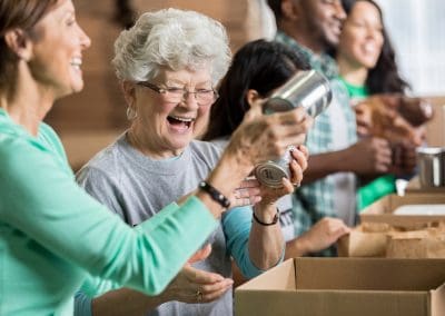3 Benefits of Volunteering for Seniors